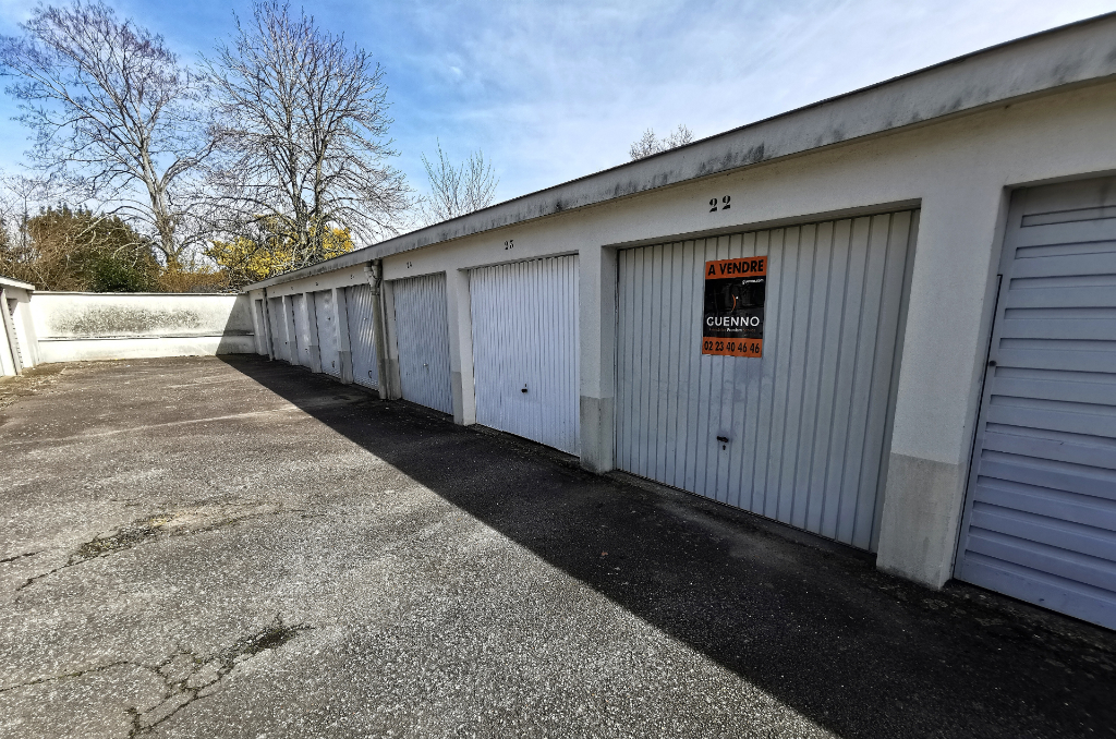 Garage  à Rennes