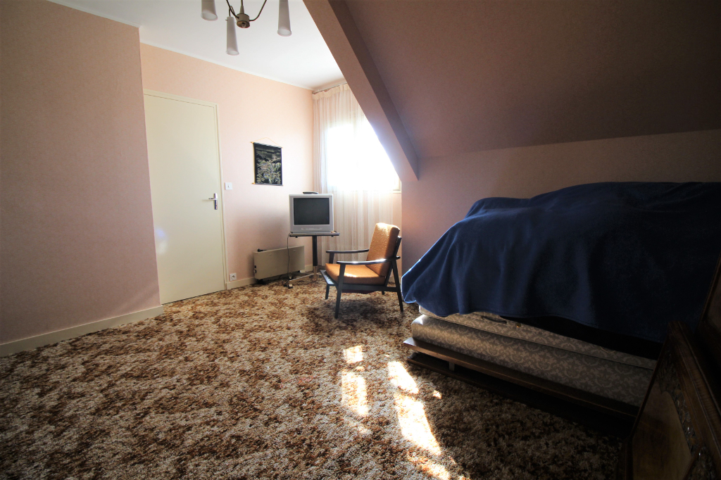 Maison T6 à Montgermont