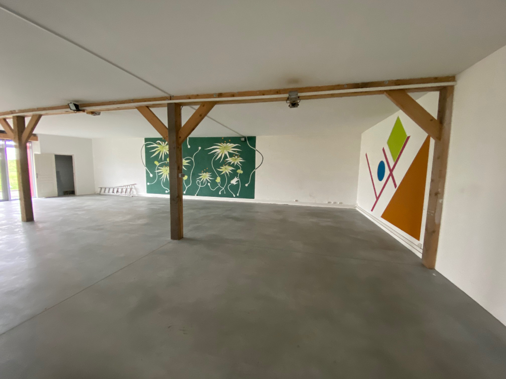 Local d'activité à Brece