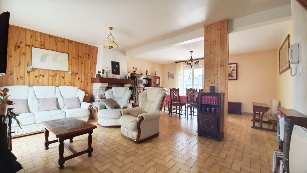 Maison T6 à Bedee