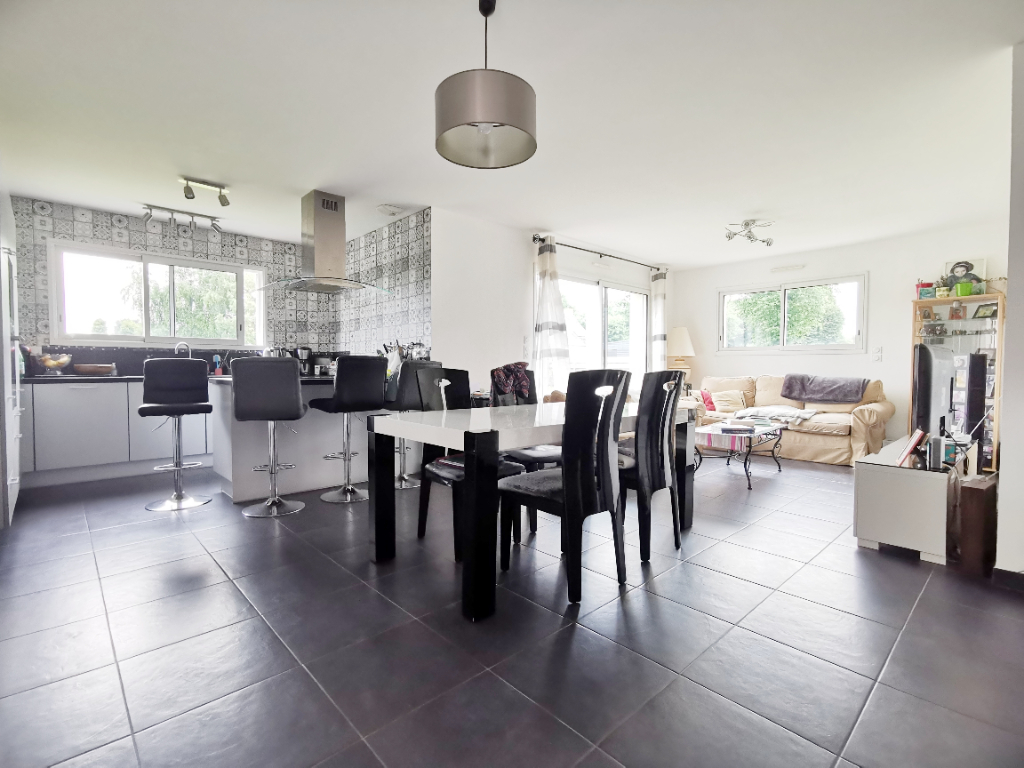 Maison T6 à Tinteniac