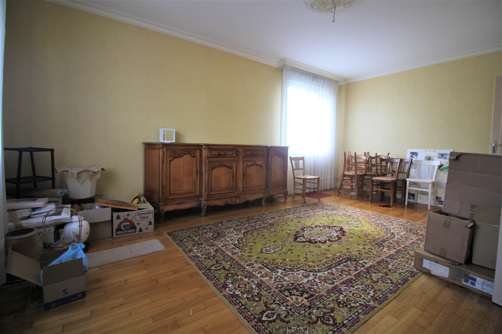 Maison T6 à Montgermont