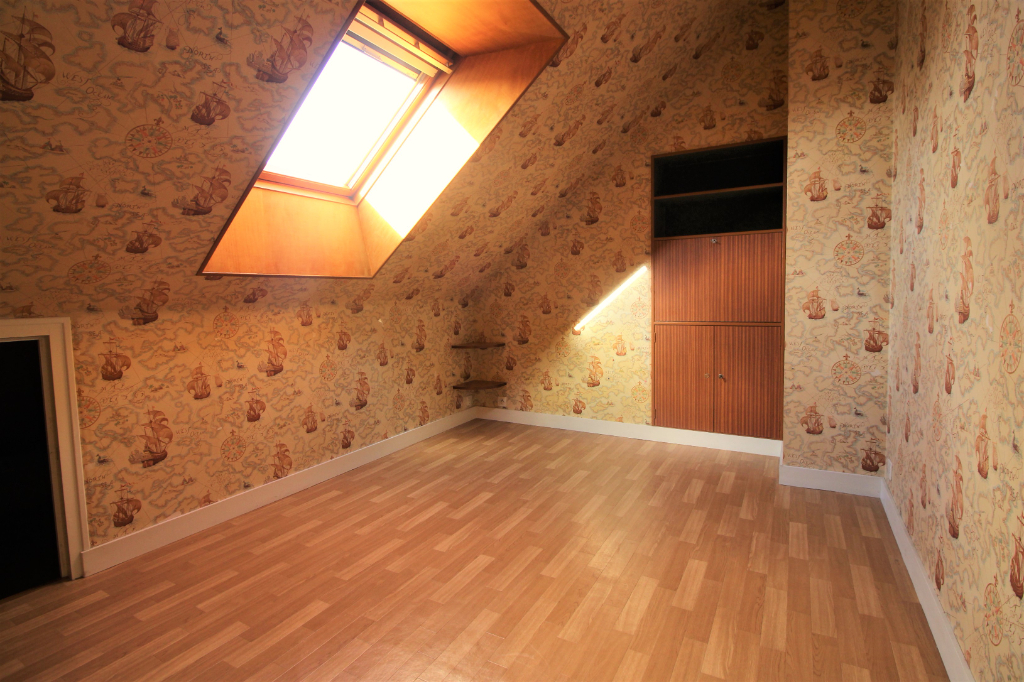 Maison T6 à Montgermont