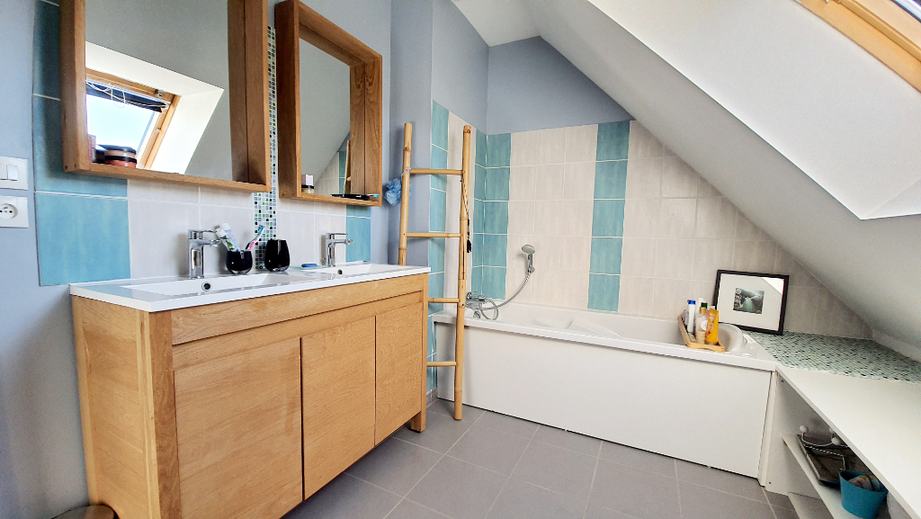 Maison T6 à Montreuil le gast