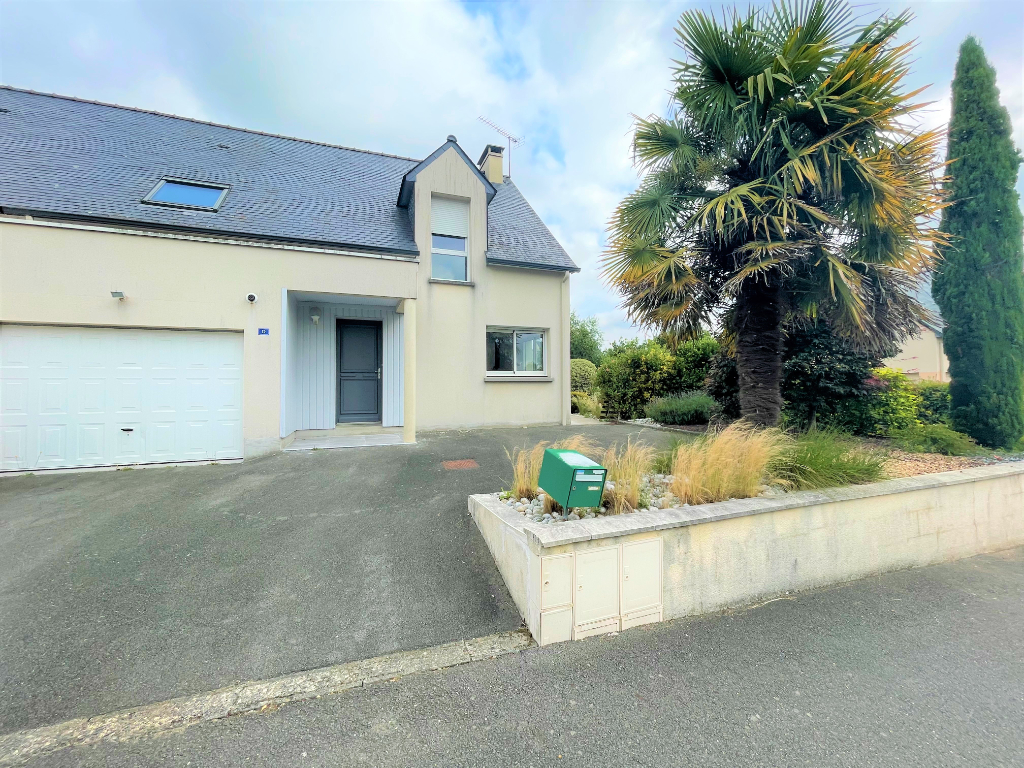 Maison T6 à Fougeres