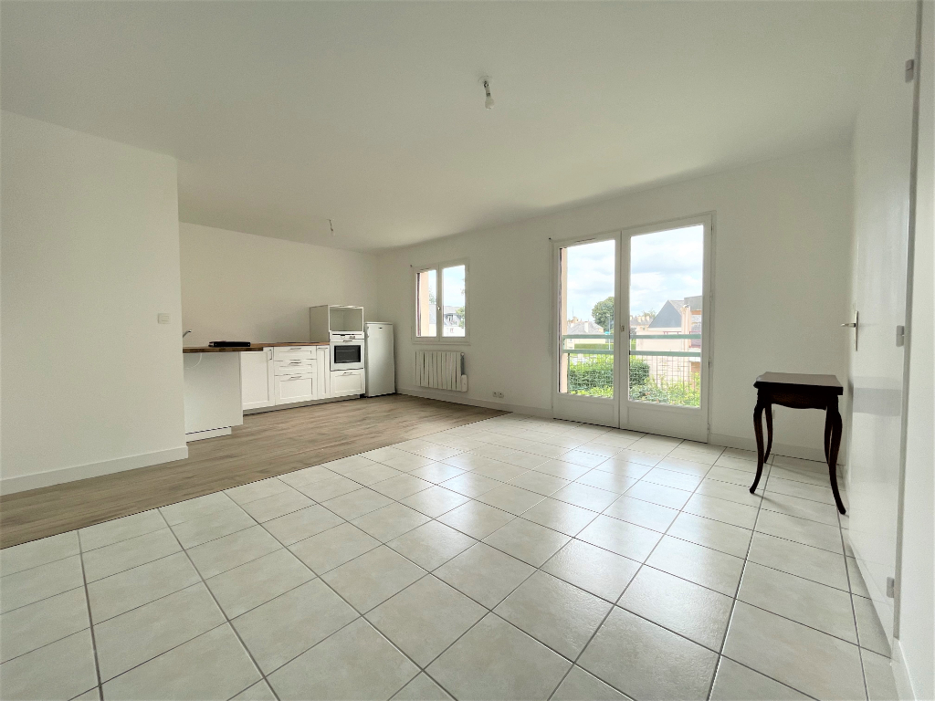 Appartement T3 à Montfort sur meu