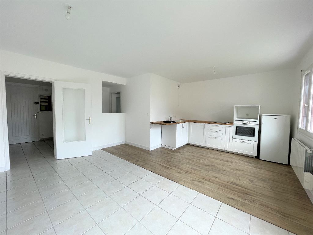 Appartement T3 à Montfort sur meu