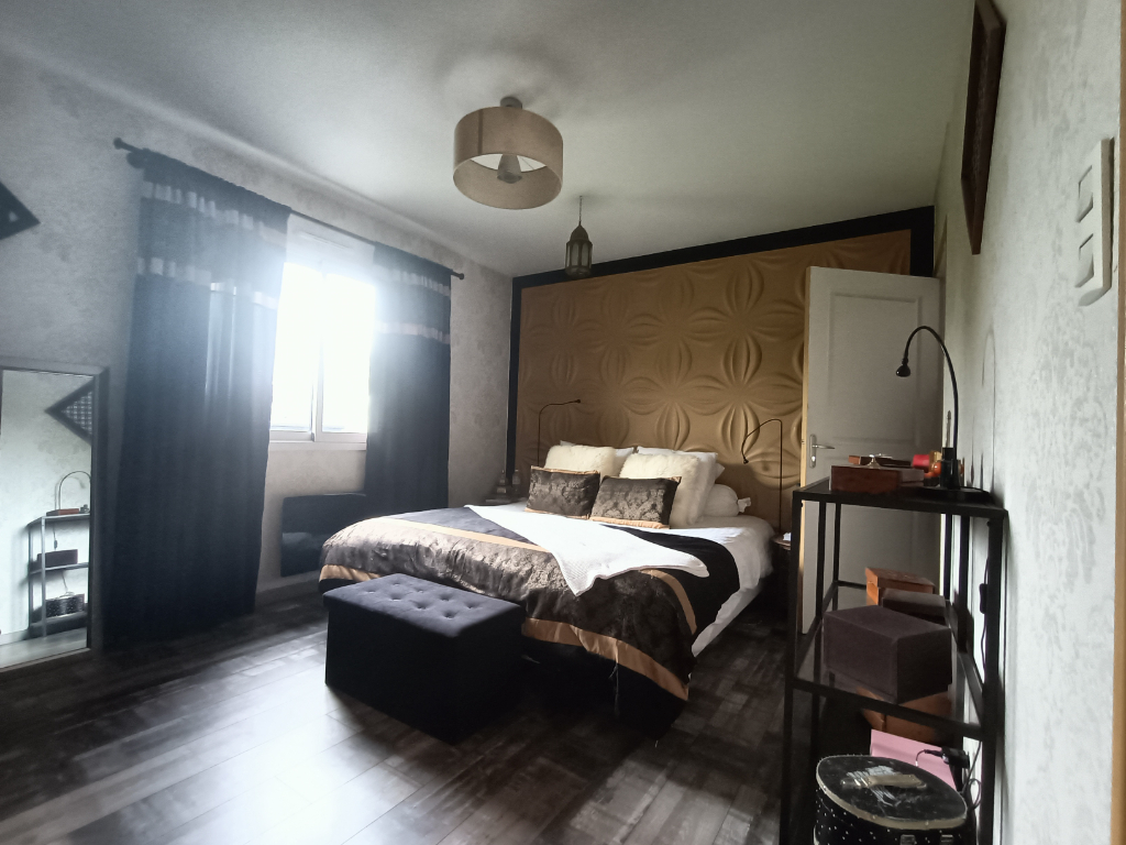Maison T7 à Le theil de bretagne