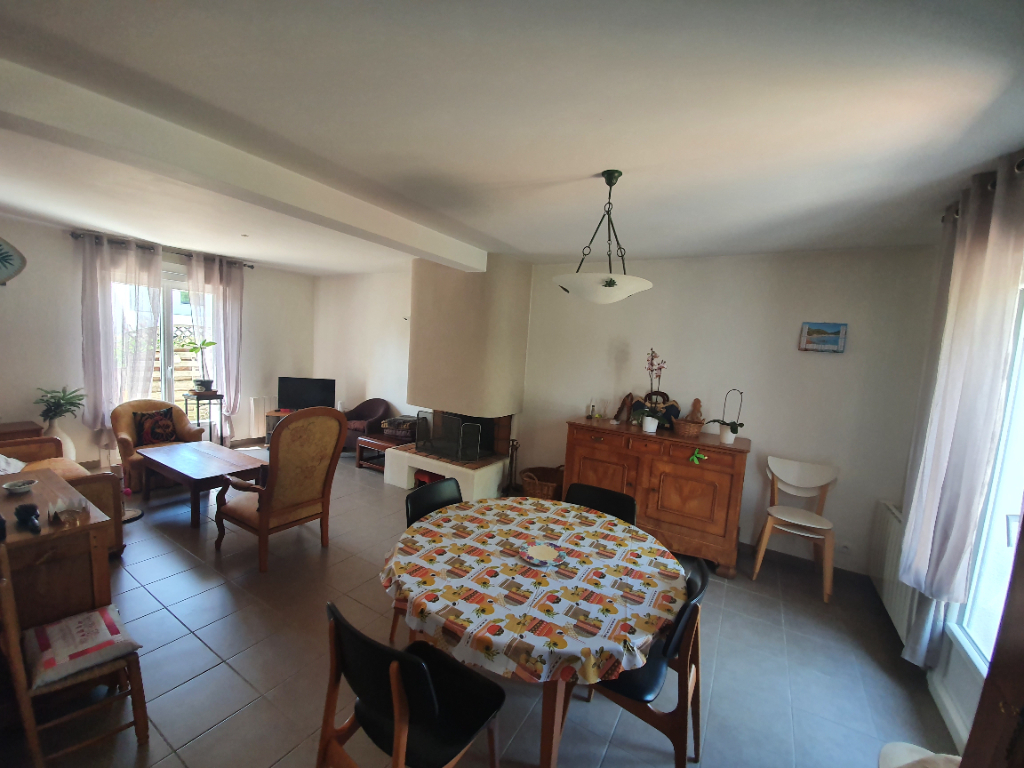 Maison T6 à Acigne