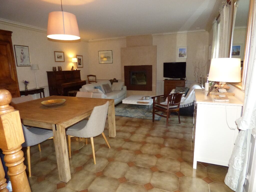 Maison T6 à Retiers