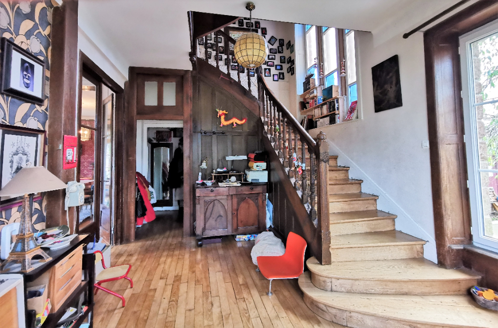 Maison T9 à Sens de bretagne