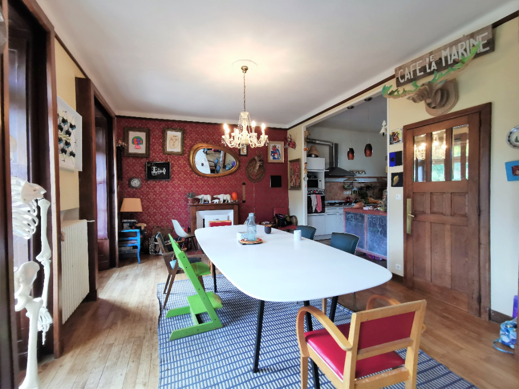 Maison T9 à Sens de bretagne