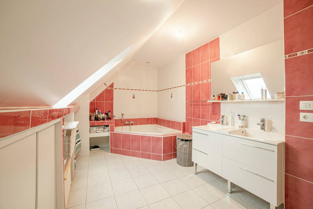 Maison T6 à Bourgbarre