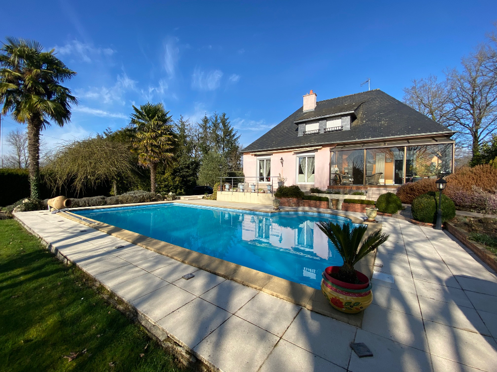 Maison T8 à Vitre