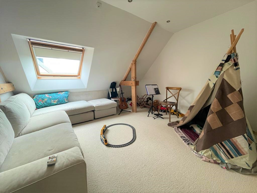 Maison T7 à Les iffs