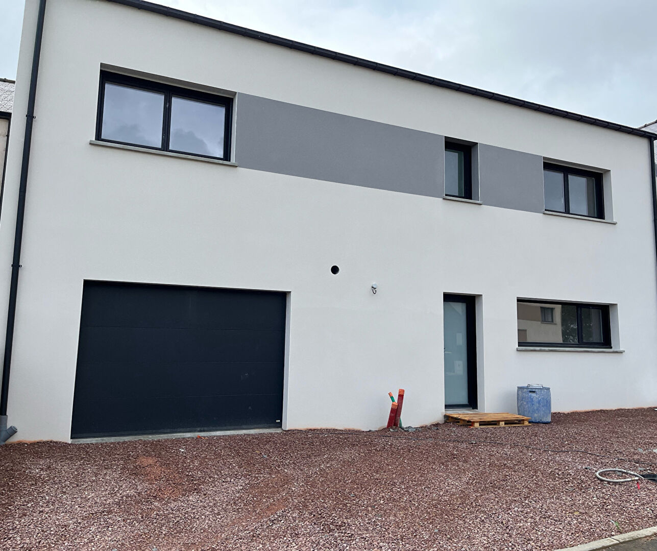 Maison T5 à Montfort sur meu