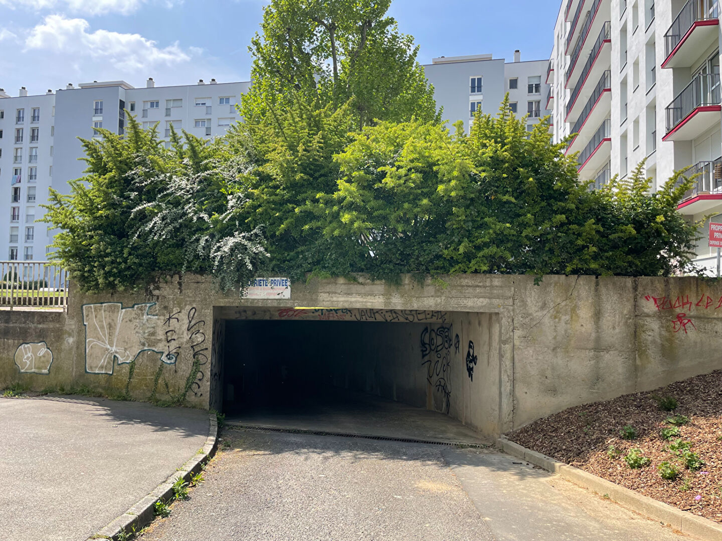 Garage  à Rennes