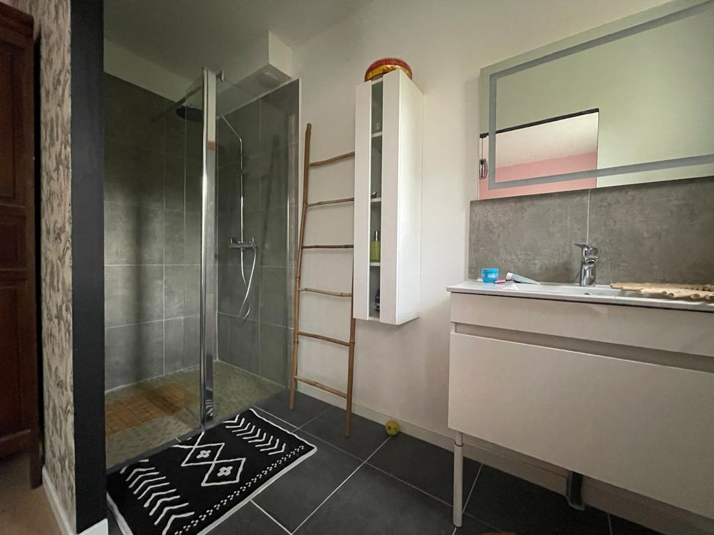 Maison T6 à Saint carné