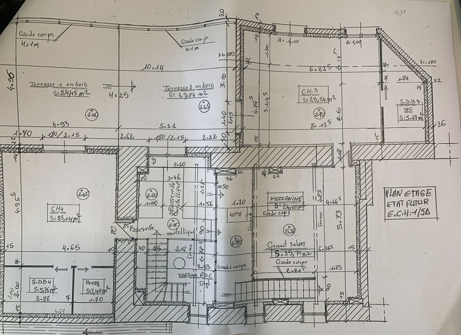 Maison T9 à Talensac