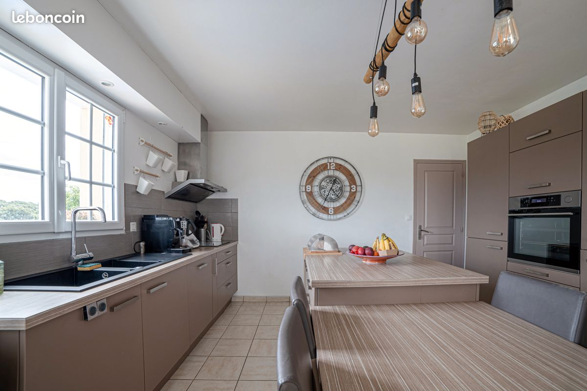 Maison T9 à Guer