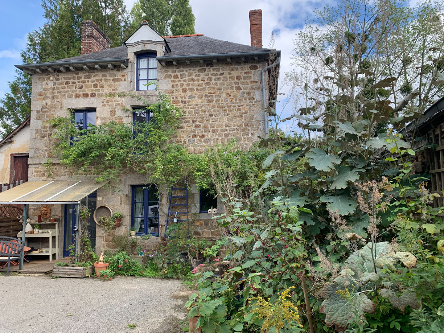 Maison T5 à La chapelle chaussee