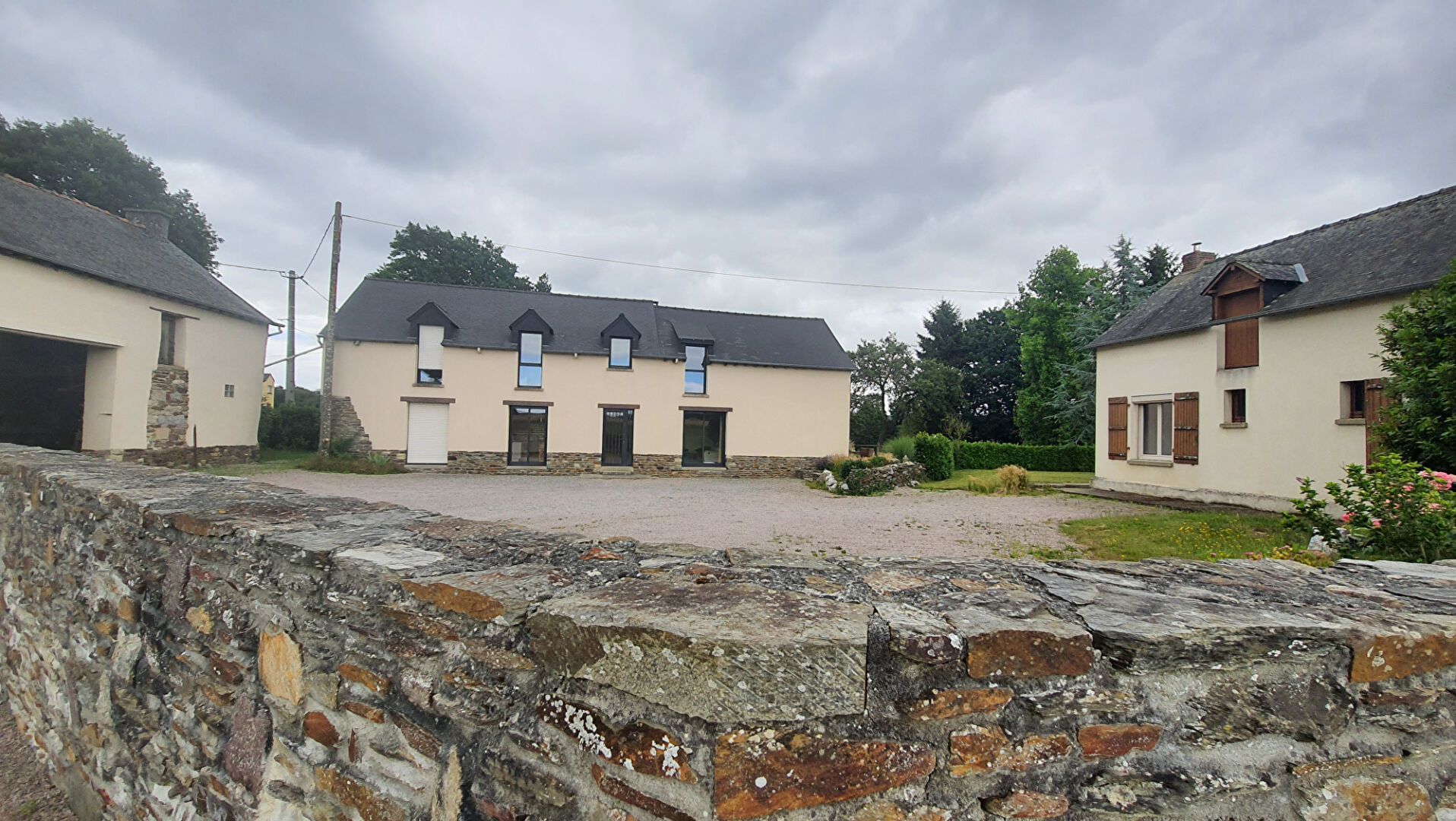 Maison T7 à Montauban de bretagne