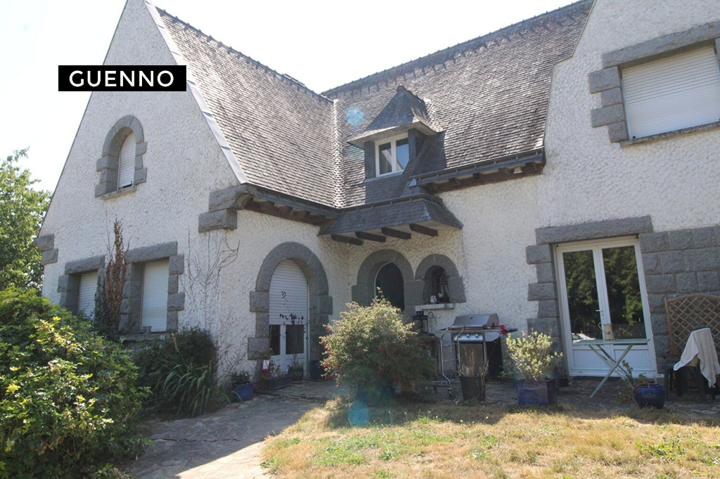 Maison T9 à Bourgbarre