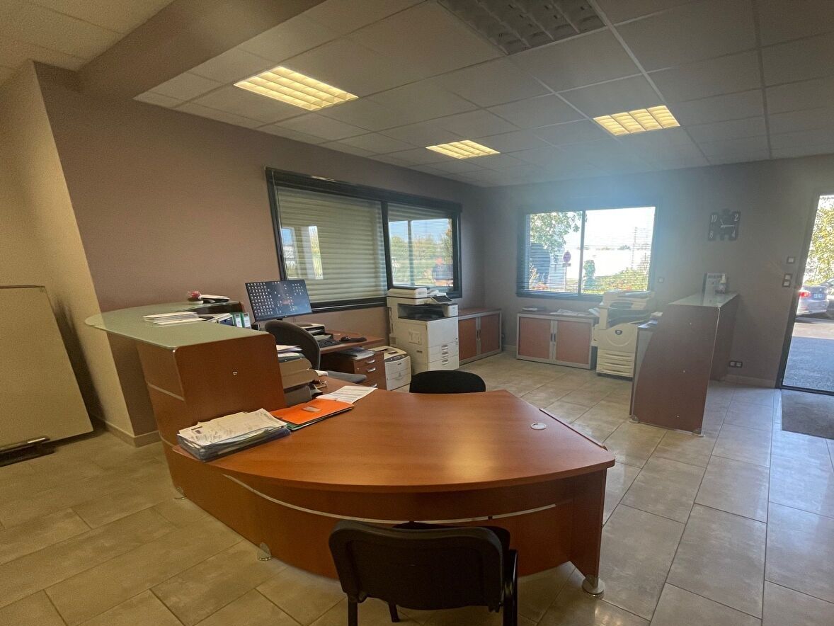 Local d'activité à La guerche de bretagne