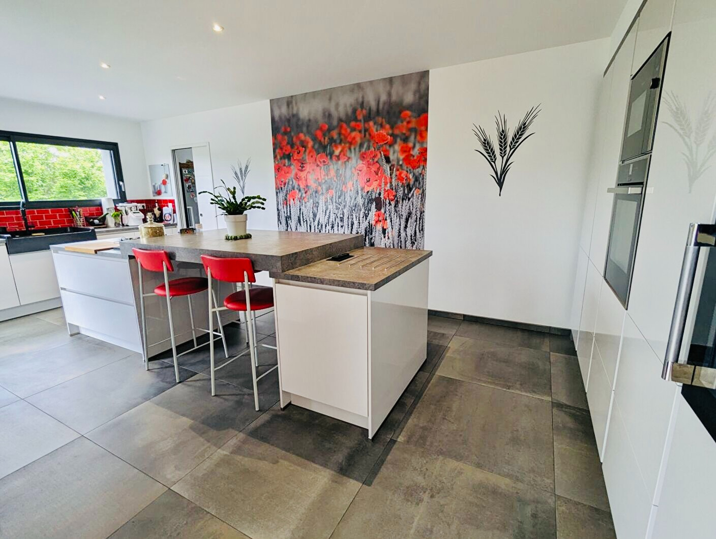 Maison T8 à Montreuil sous perouse