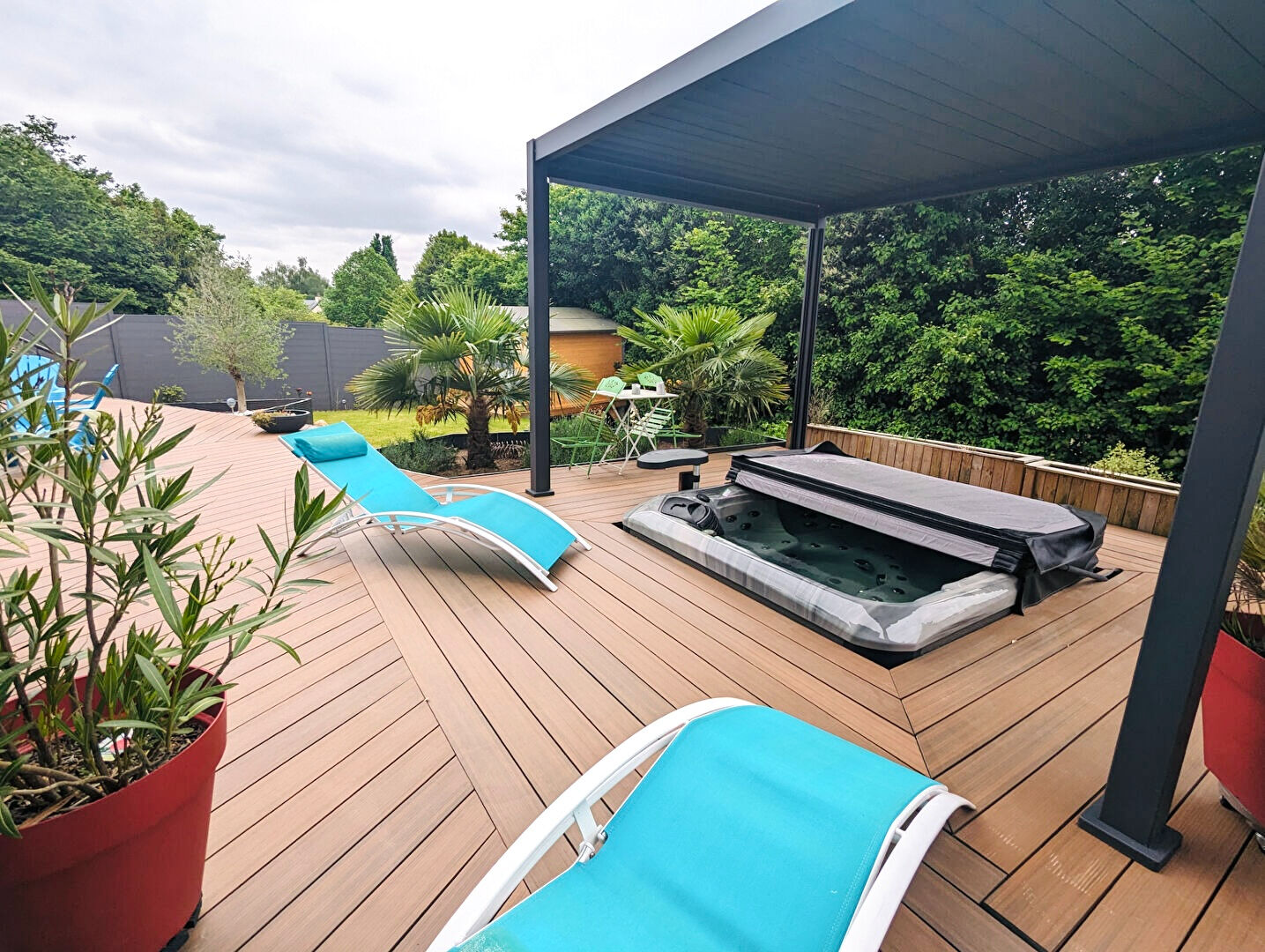 Maison T8 à Montreuil sous perouse