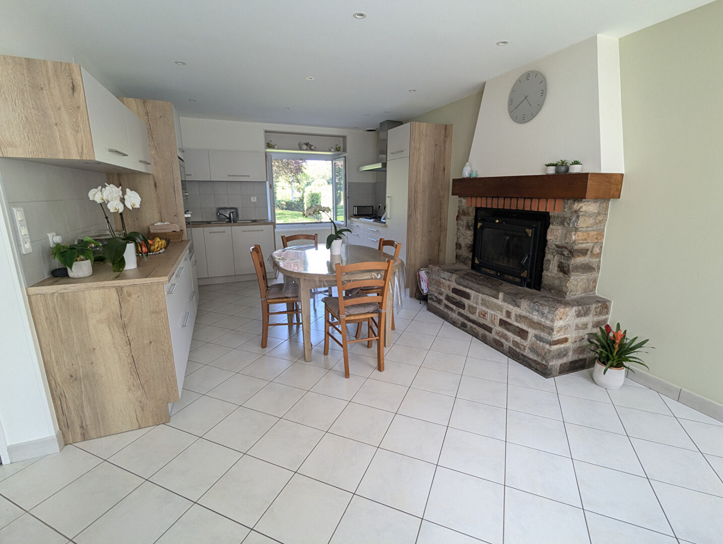 Maison T6 à Ferce