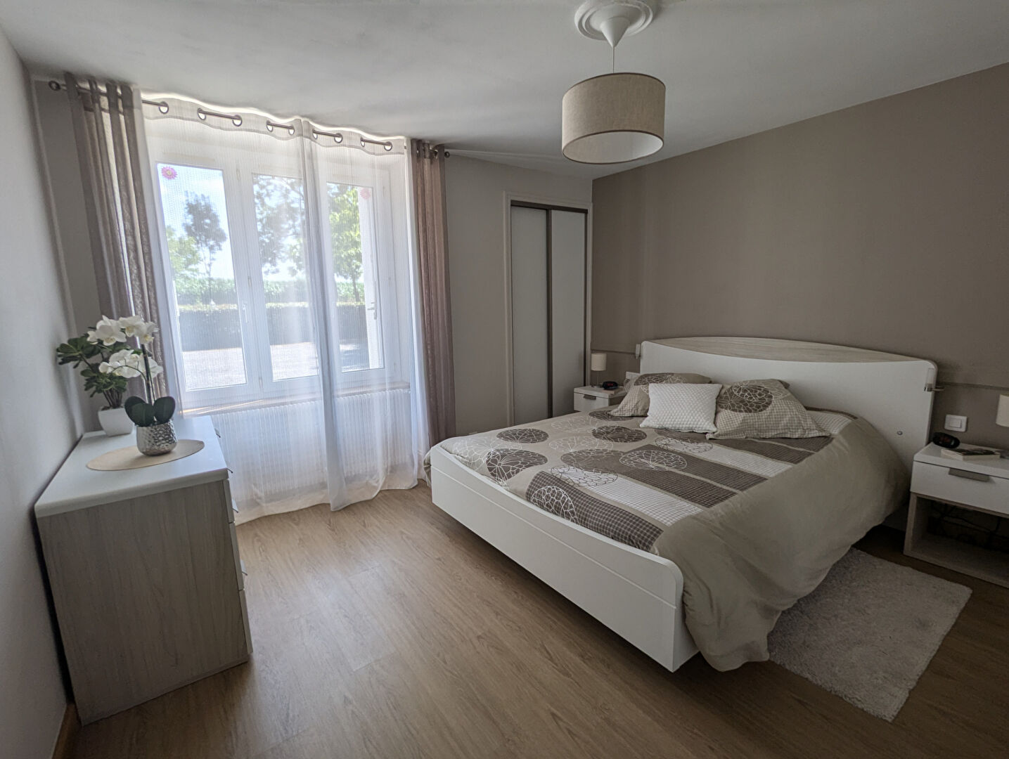 Maison T6 à Ferce