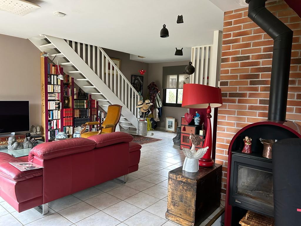 Maison T6 à Pace