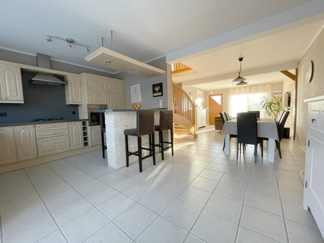 Maison T6 à Vezin le coquet