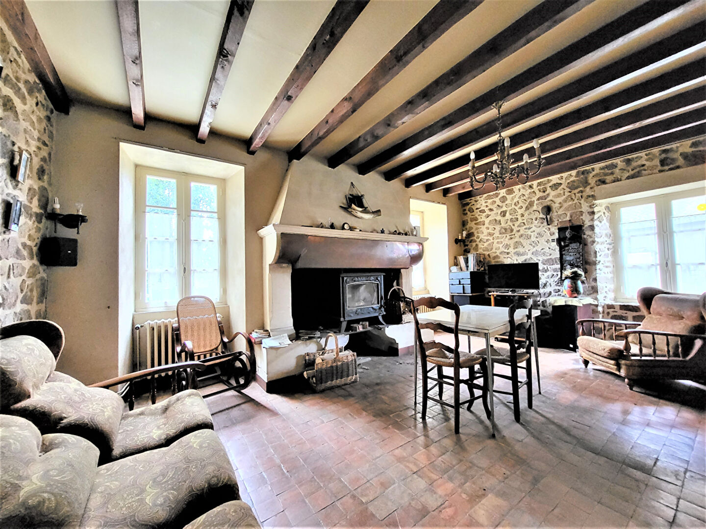 Maison T10 à La chapelle chaussee