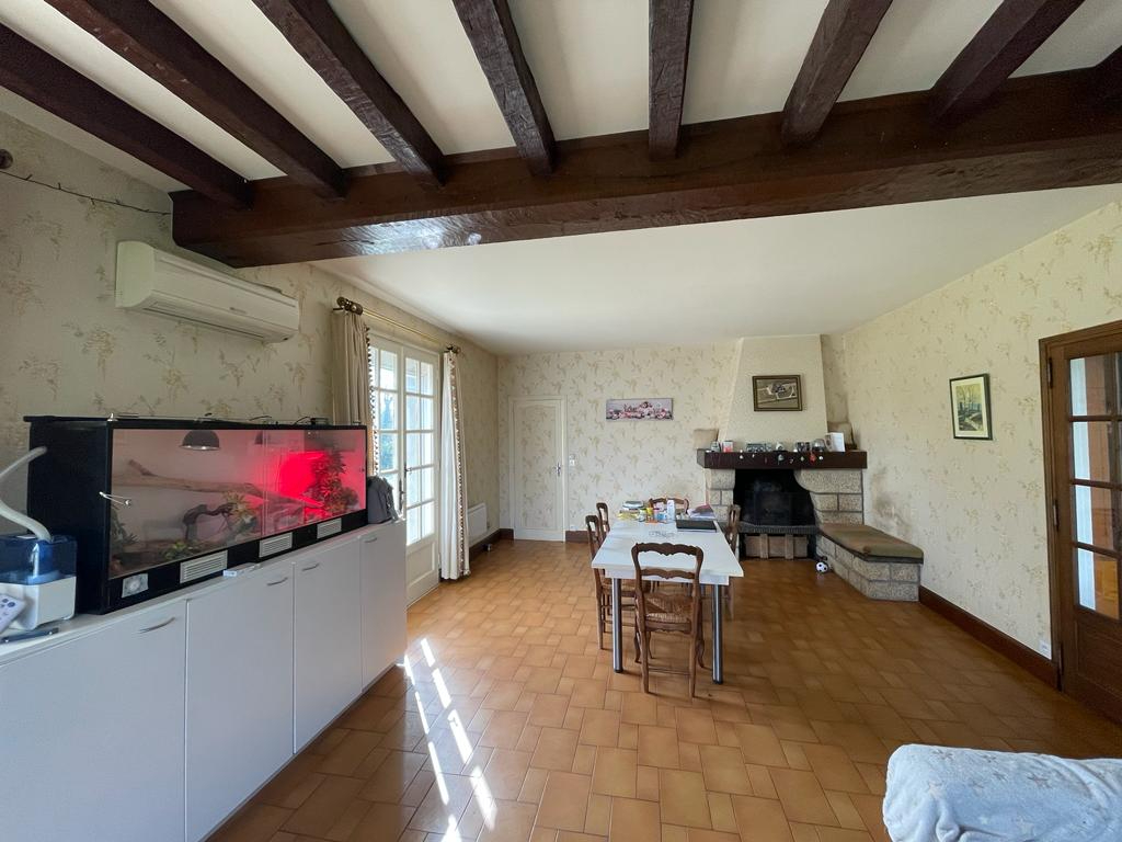Maison T7 à Saint hilaire du harcouet
