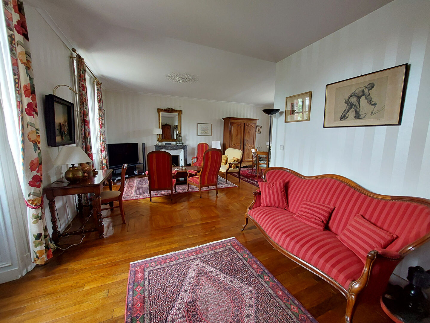 Maison T7 à Juvigne