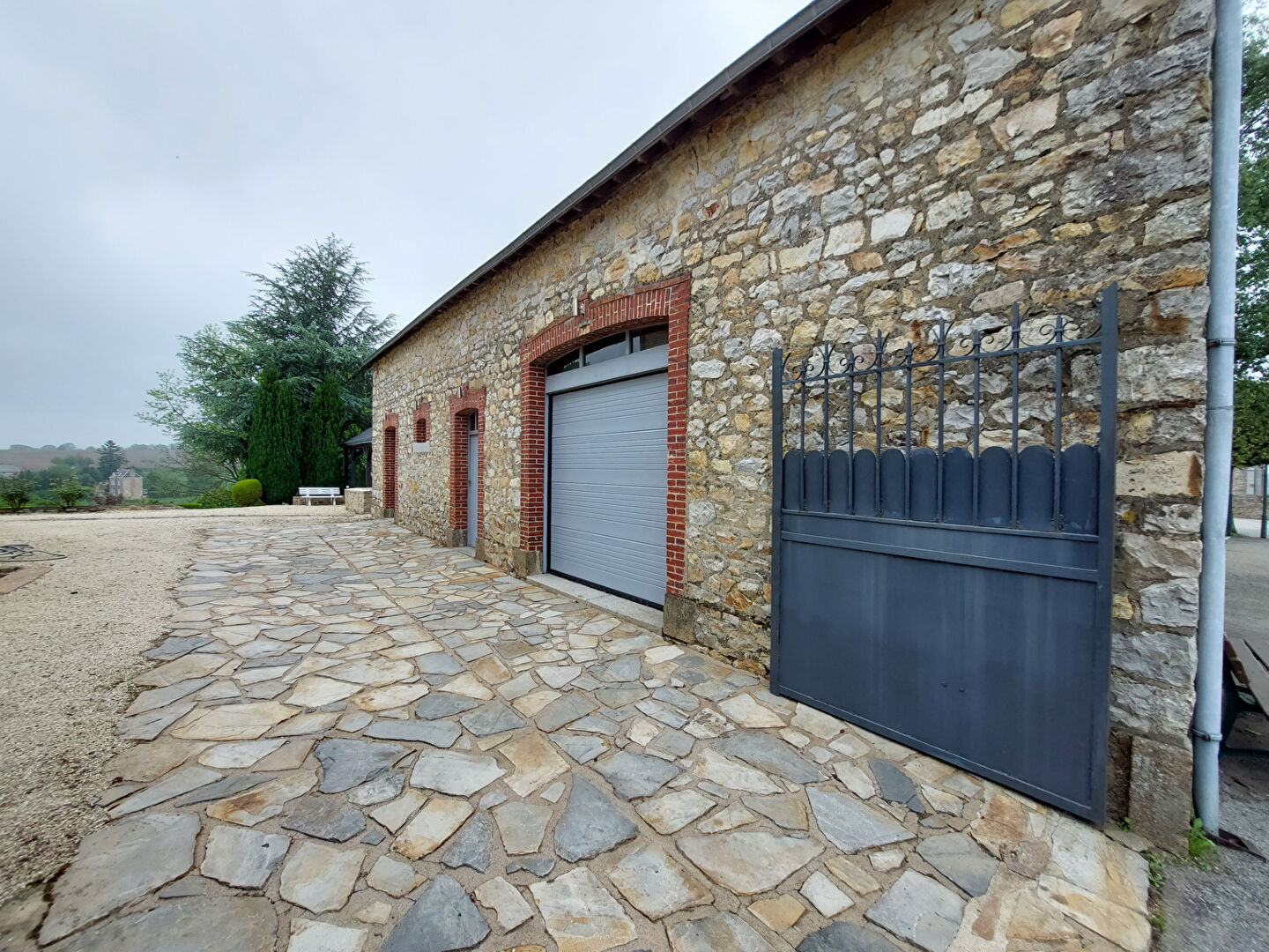 Maison T7 à Juvigne