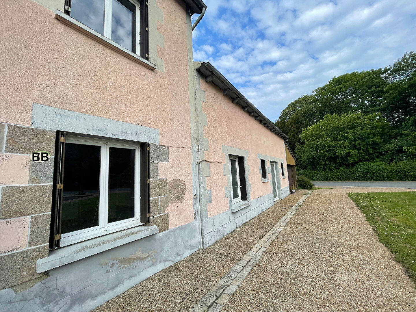 Maison T6 à Illifaut