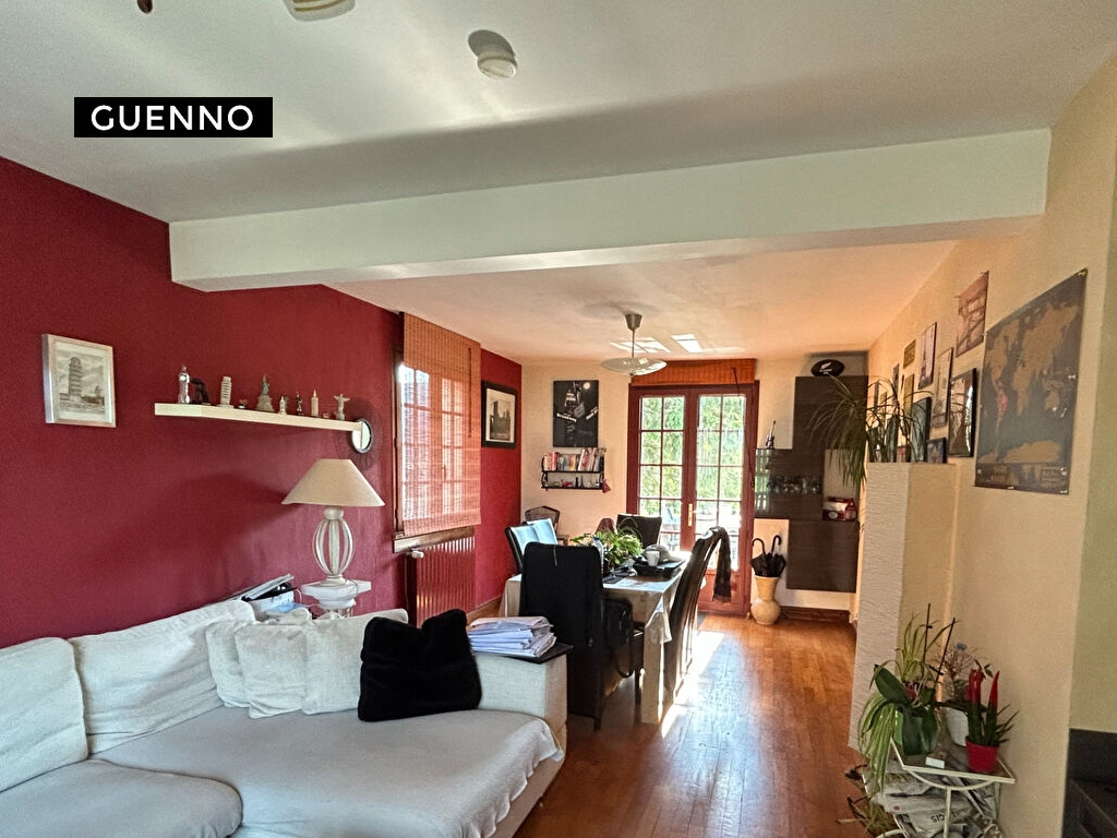 Maison T7 à Guipel