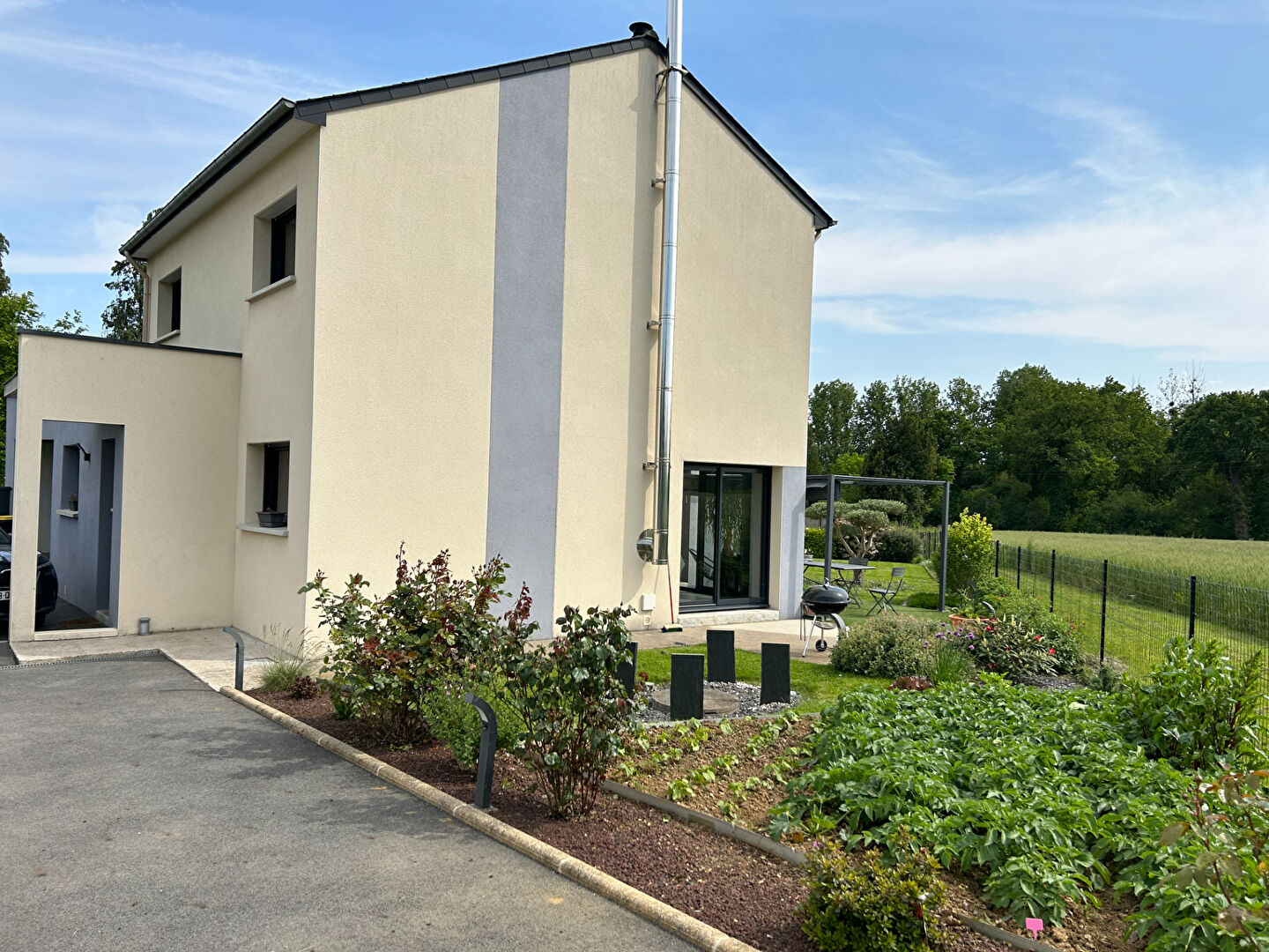Maison T6 à Guipel