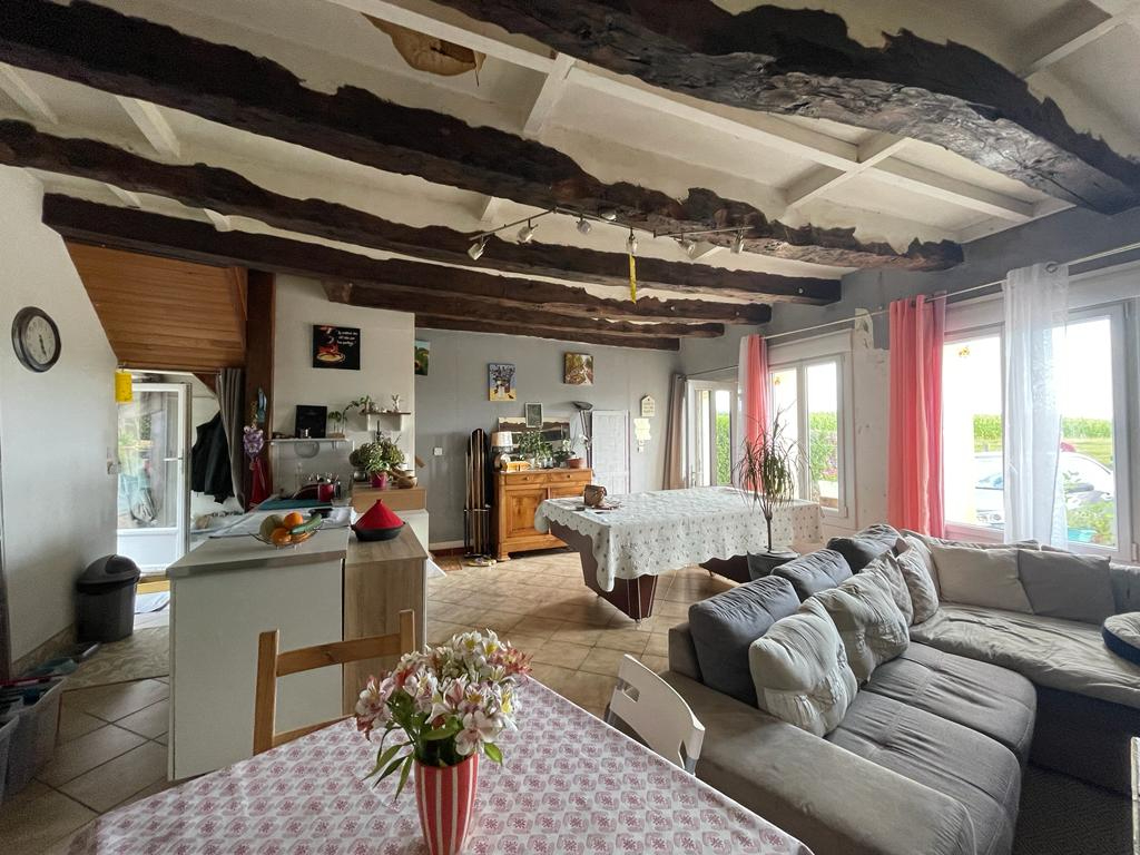 Immeuble T11 à Romille