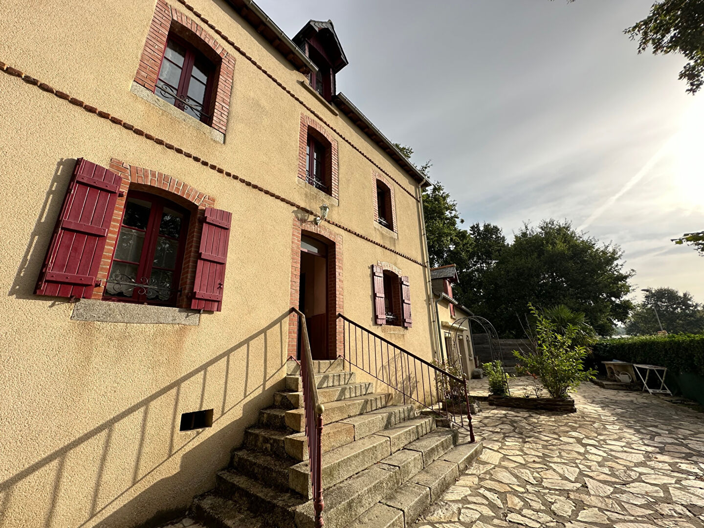 Maison T6 à Bourgbarre