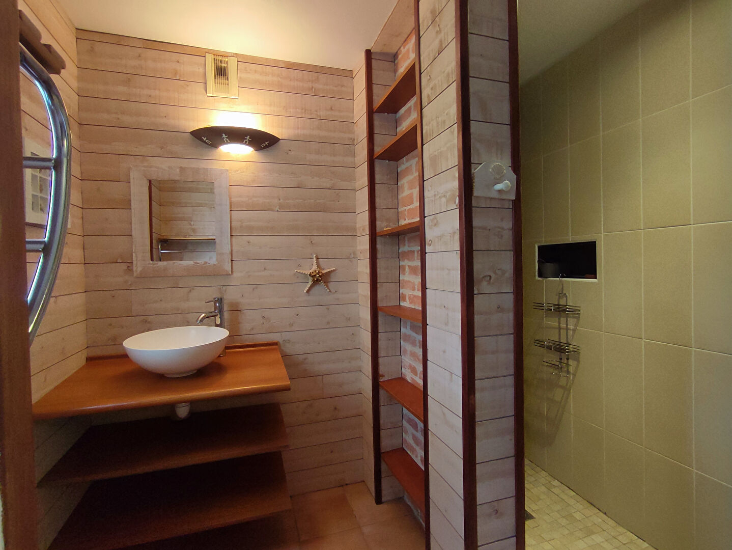 Maison T6 à Val d anast