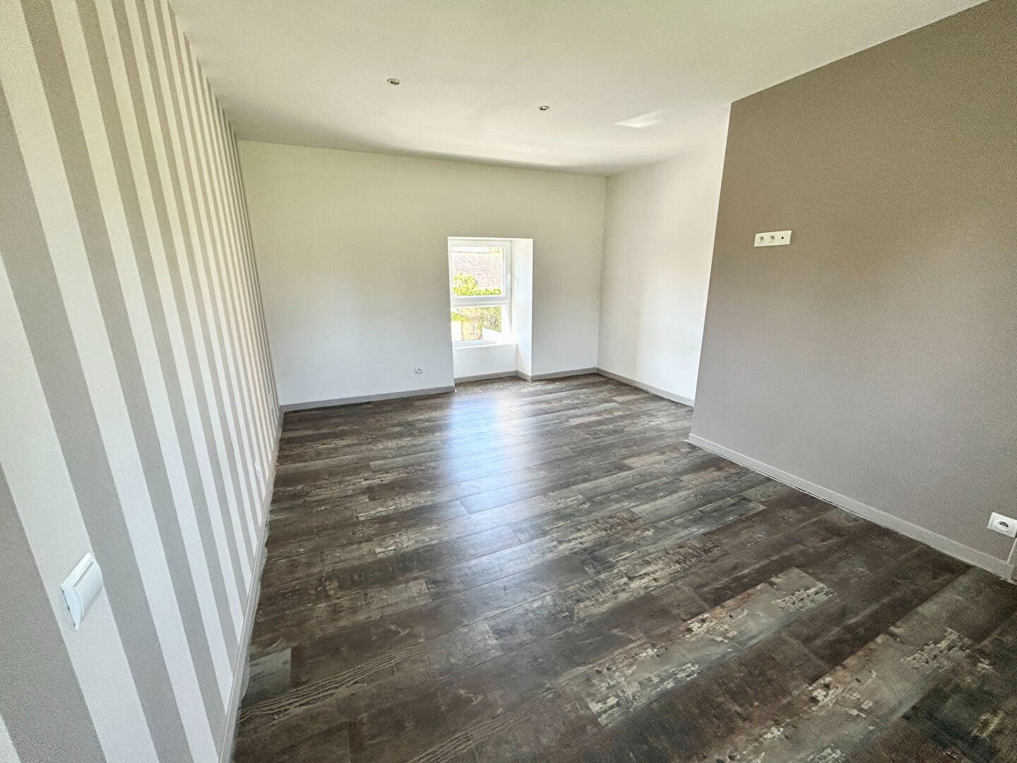 Maison T6 à Plumaudan