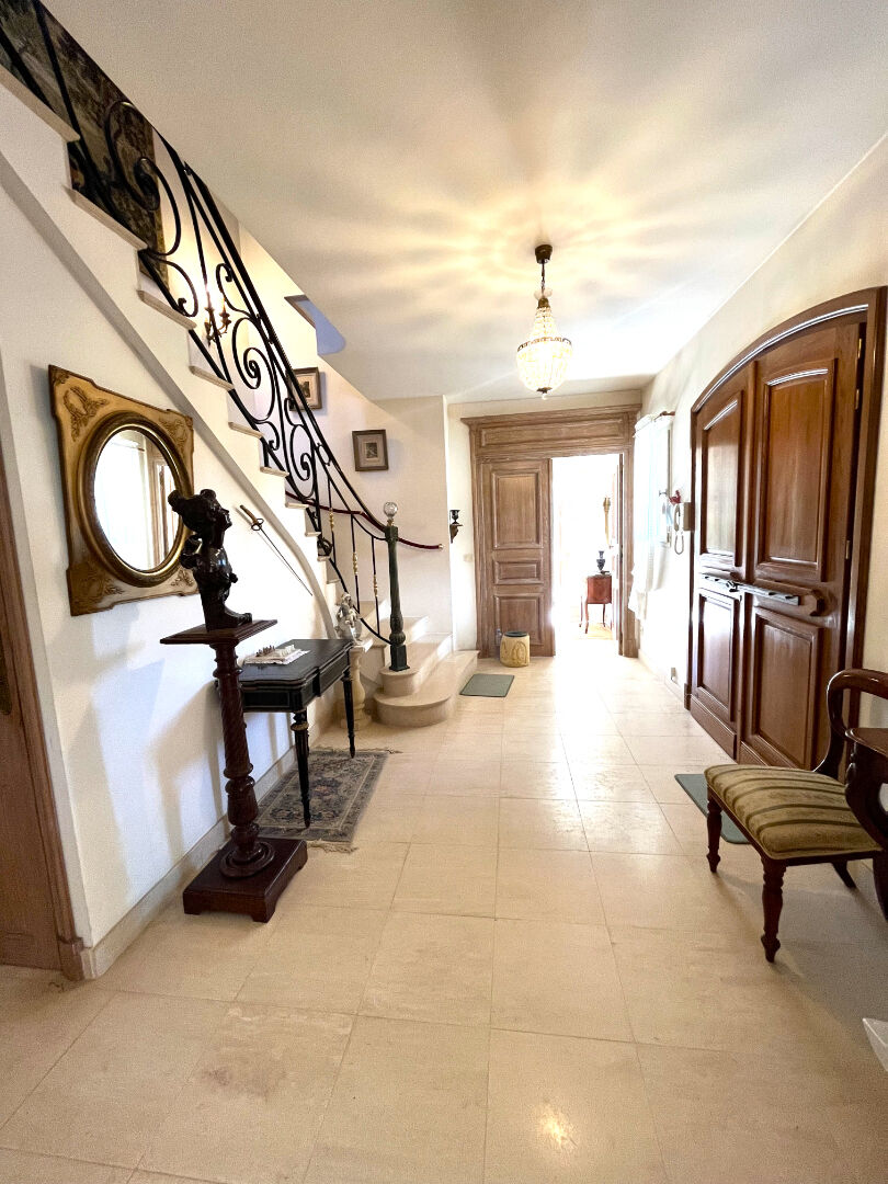 Maison T6 à Nanteuil le haudouin