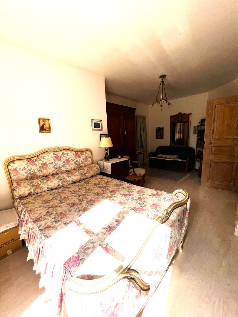 Maison T6 à Nanteuil le haudouin