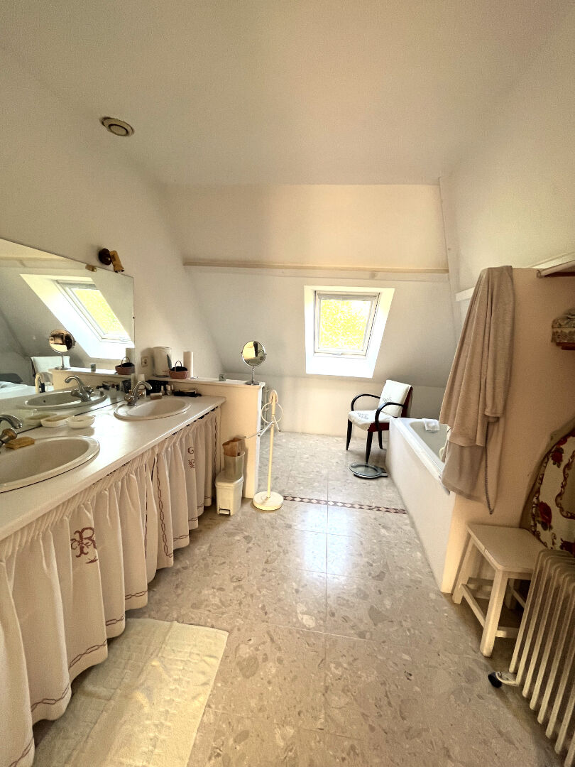 Maison T6 à Nanteuil le haudouin