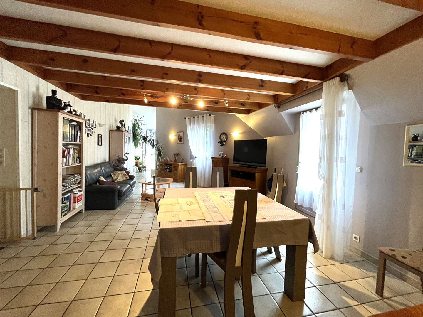 Maison T10 à Le mene