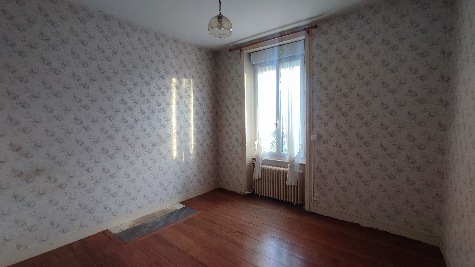 Maison T5 à Ambrieres les vallees